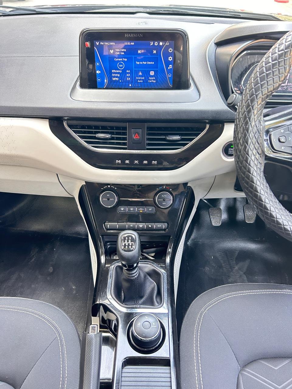 Nexon XZ+Sunroof